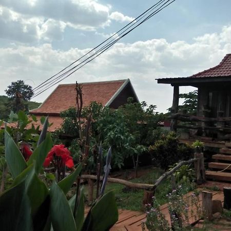 Ratanak Tep Rithea Homestay Banlung Екстериор снимка